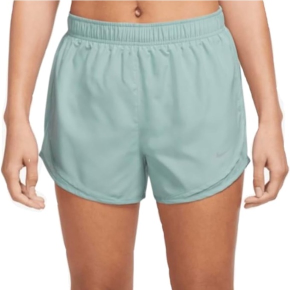 NWT Nike Women's Tempo Running Shorts XL‎ - Picture 1 of 4